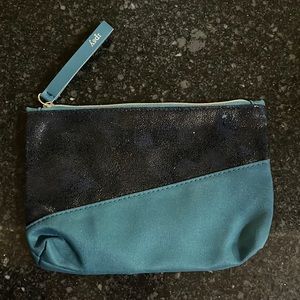 Ipsy mini makeup bag